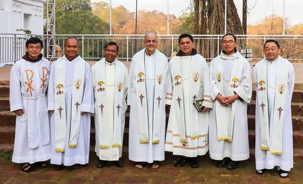 Cien años al servicio del Carmelo Descalzo y de las misiones