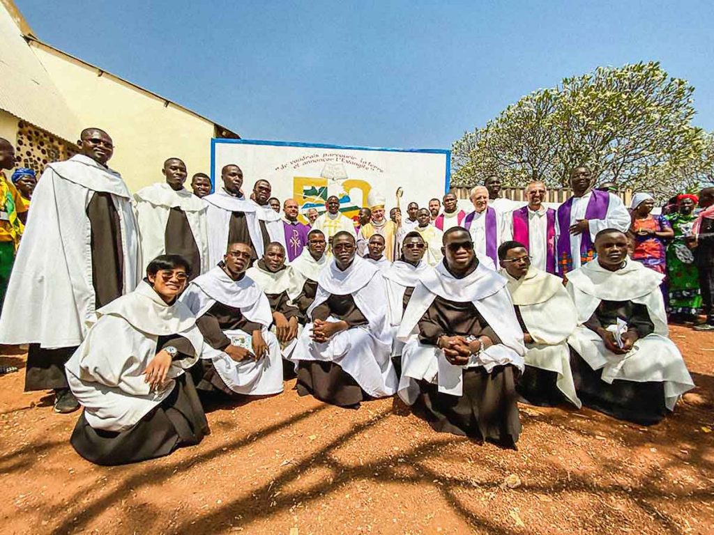 cincuentañosdemision 2